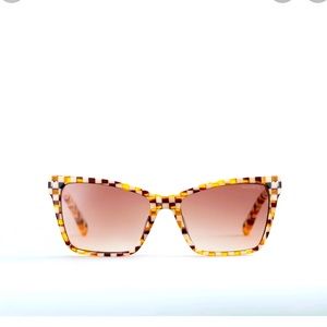 Machete Sally Sunglasses Sally - Tortoise Checker